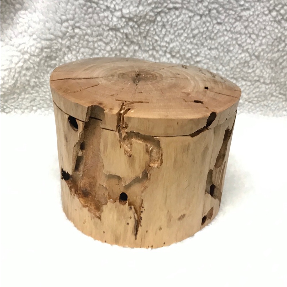 Hickory Box - Picture 2 of 10